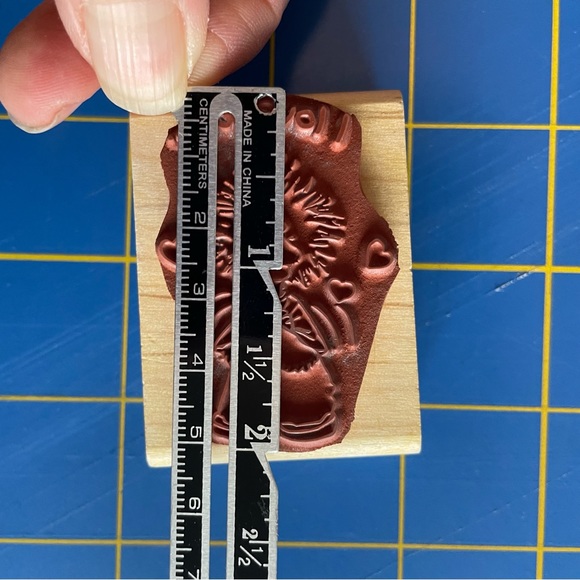 Suzy’s Zoo Rubber Stamps, Duck Stamps, Cheerleader Stamp, I love you Stamp - Picture 6 of 7